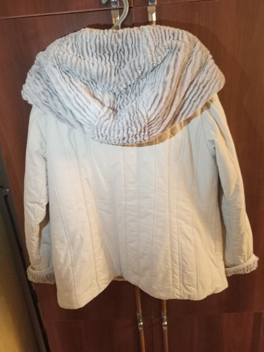 Куртка  и пуховик демисезонные