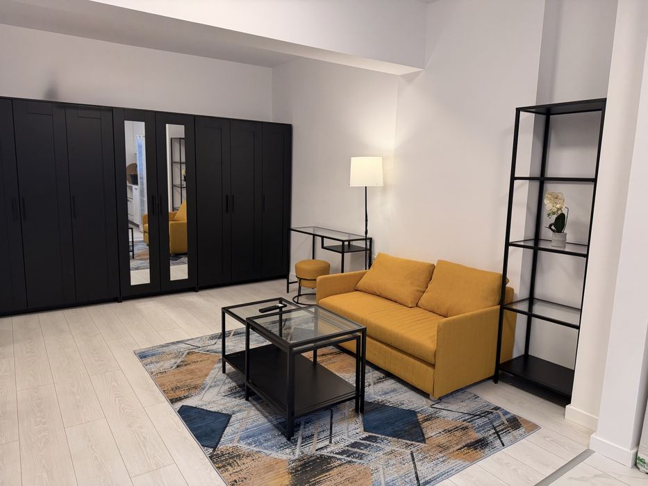 2 CAMERE, 81 RESIDENCE