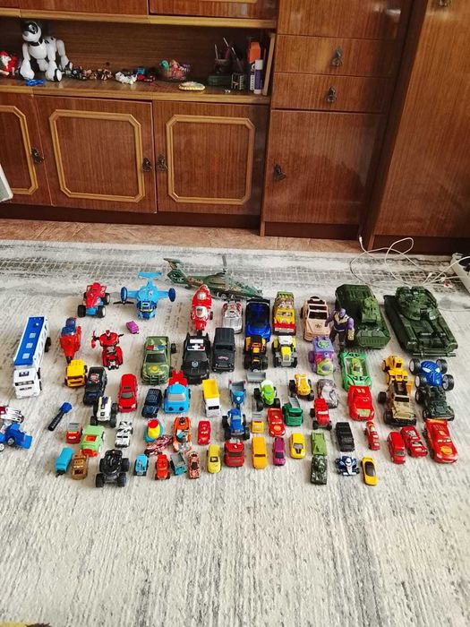 Продам детские игрушки