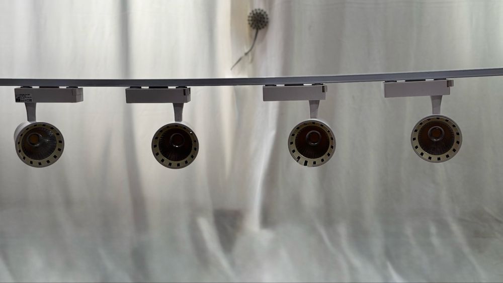 комплект трековых светильников