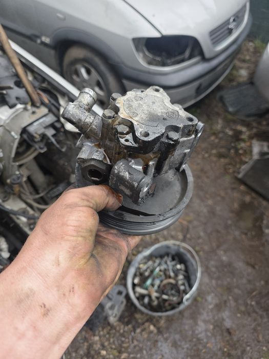 Хидравлична помпа за Mercedes W203 2.7 177 коня