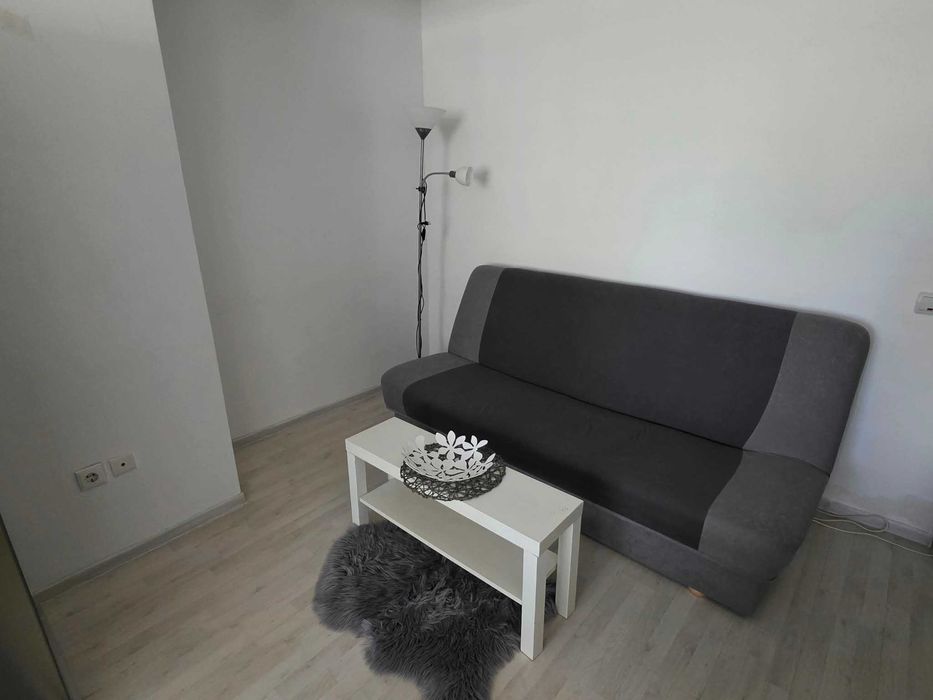 Inchiriere Studio 48mp + balcon, Tractorul