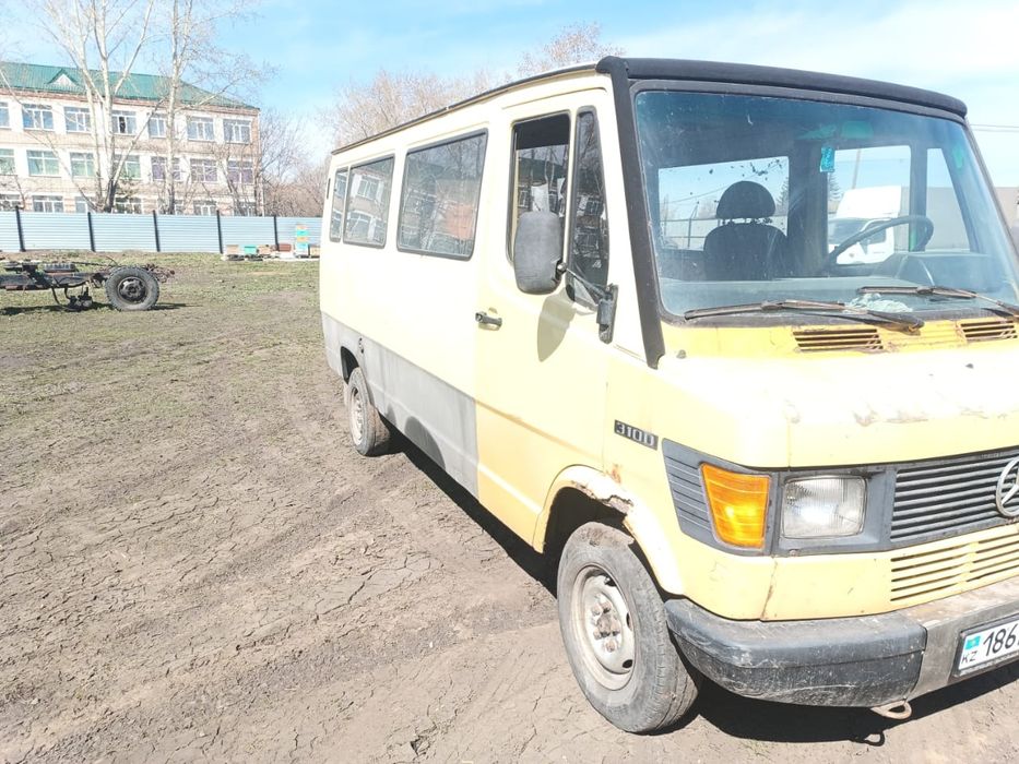 Бусик        мерседес