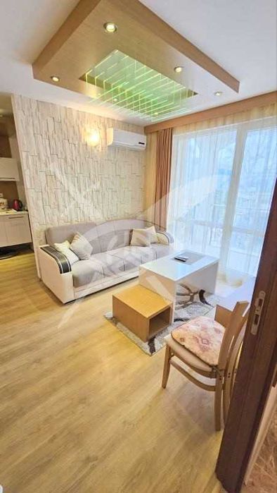 Продава се Двустаен апартамент в к.к. Слънчев бряг - 64 кв.м за 1282 €/кв.м - Снимка #1