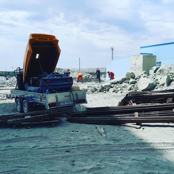 Компрессор в аренду с отбойными молотками