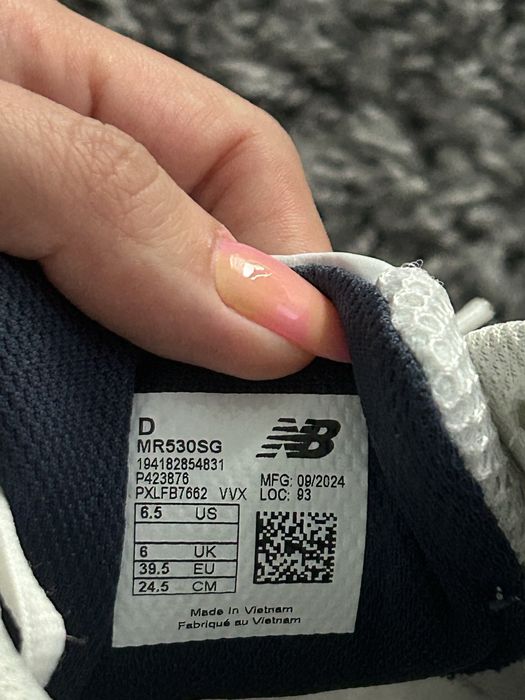 Adidasi dama New Balance 530