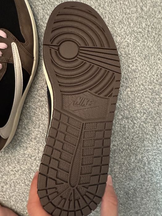 Travis Scott jordan 1 low og