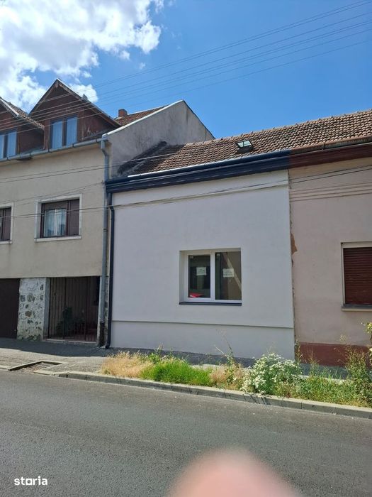 Apartament la casă, zona centrală