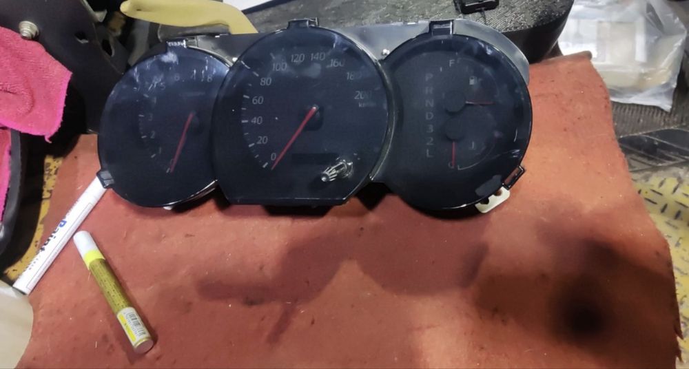 Щиток панели приборов Suzuki Grand Vitara 2007 год, 2.0