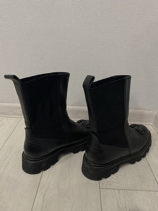 Продам обувь женский