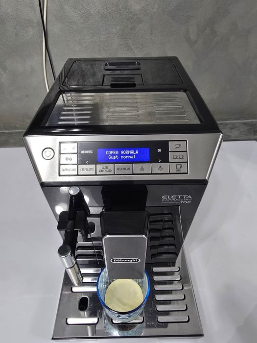 Aparat cafea expresor espressor Delonghi IMPECABIL