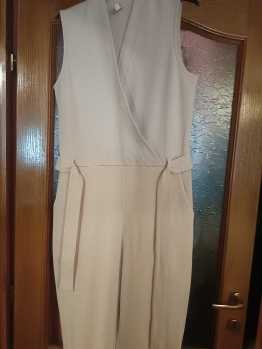 Vând salopeta eleganta