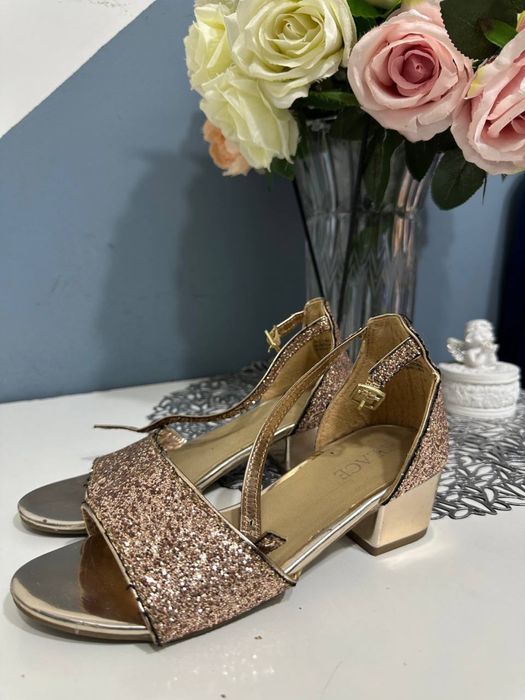 Боссоножки для принцессы children place привезены с США