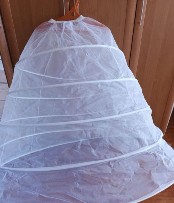 Продаю свадебное платье , город