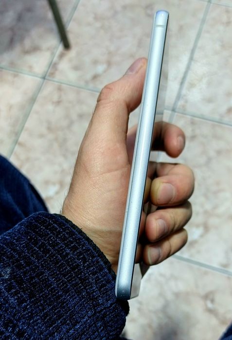 Samsung S21 Fe 6/128.