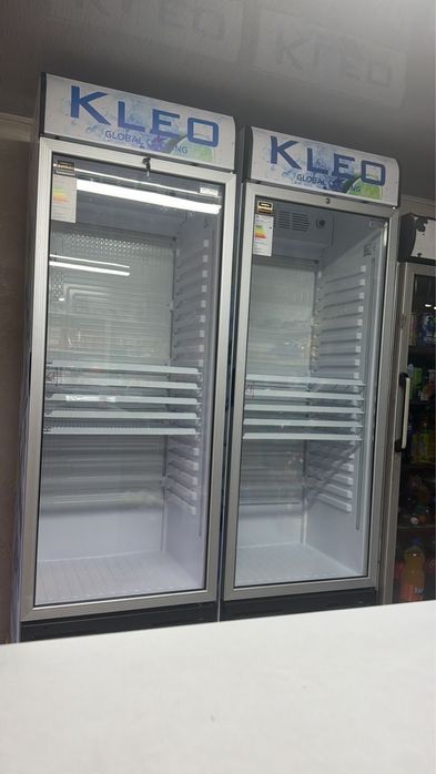 Витринный холодильник для магазина