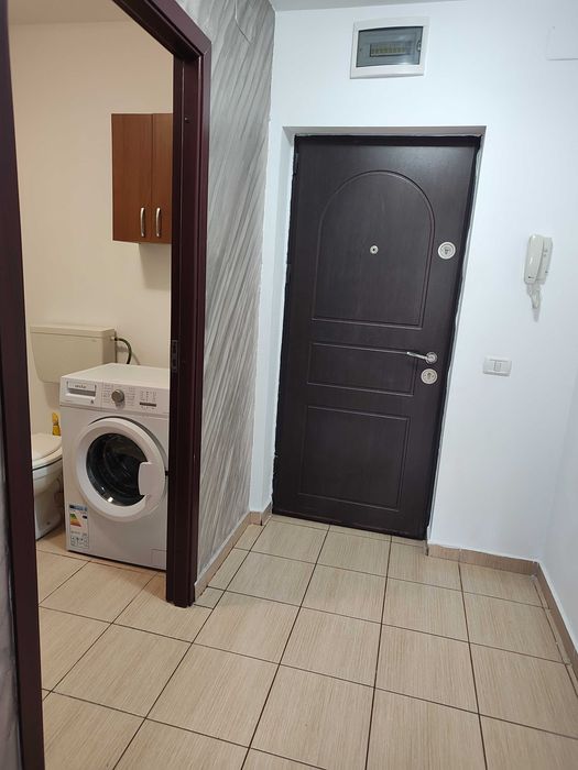 Vând Apartament zona Cora