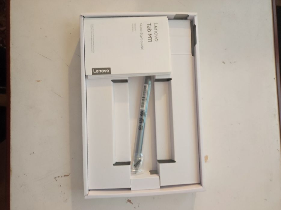 Tableta Lenovo Tab M11 with Țap Pen.