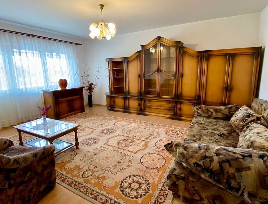 inchiriere apartament 3 cam