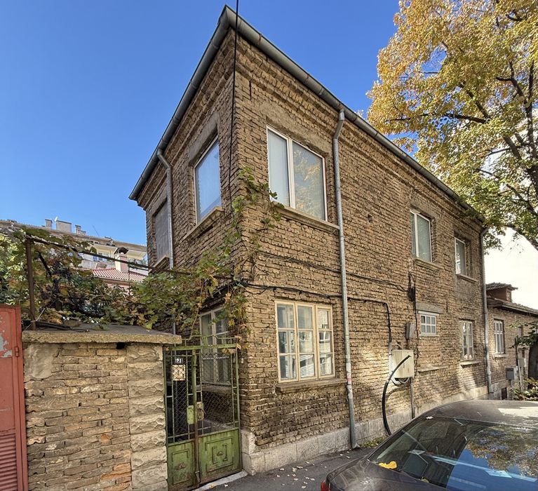 Продава се Етаж от къща в Варна, Базар Левски - 60 кв.м за 1411 €/кв.м - Снимка #13