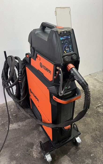 Синергичен телеподаващ апарат Kemppi X5P FastMig 400A  Pulse