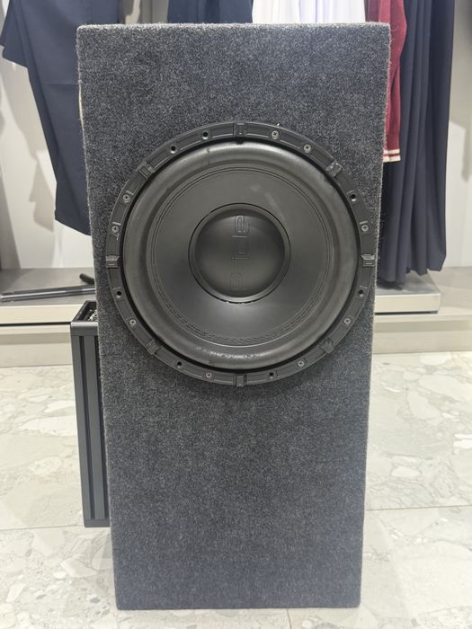 Продам сабуфер м6