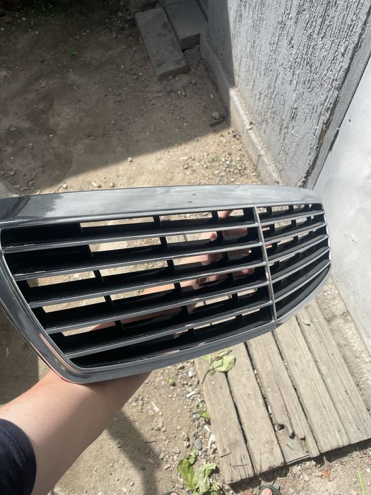 Решетка от мерс w211 до рест