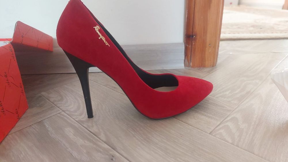 Продам туфли  замша