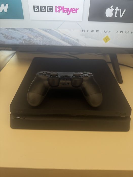 PlayStation 4 Slim + Fifa2026