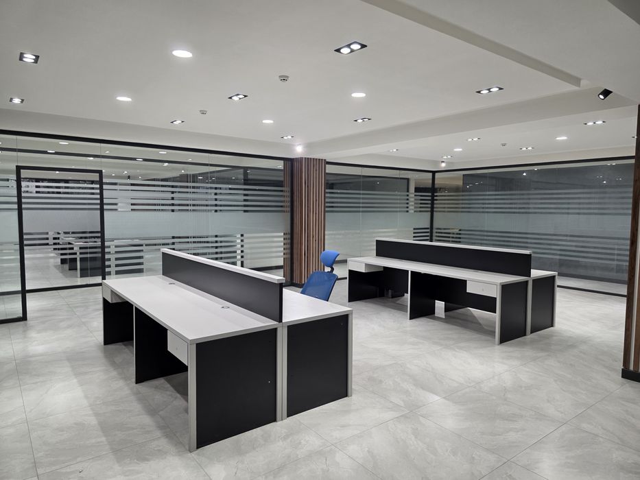 Продается готовый офис. Площадь 830 квадратных метров.