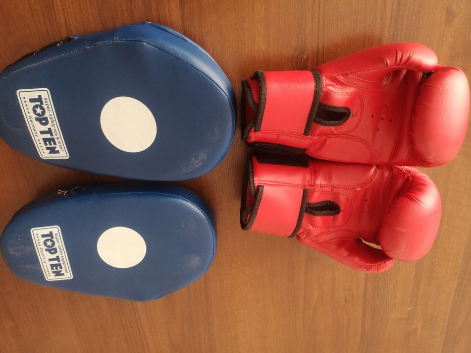 Срочно обменяю перчатки.