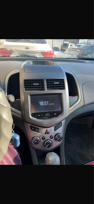 Продам шевроле авео 2013 года