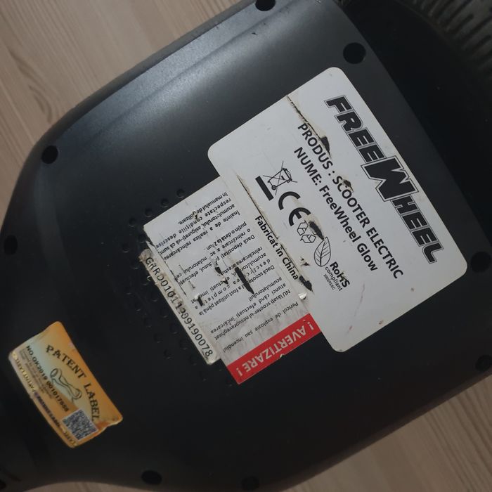 Hoverboard FreeWheel Glow Profesional Roti MARI corp din DUR ALUMINIU