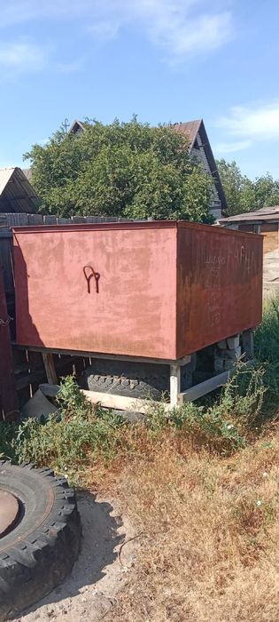 Продам срочно  200000 тг