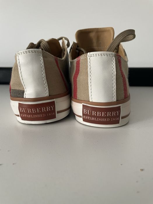 Tenesi Burberry Burberry Burberry