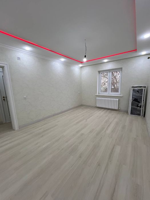 3/2/4 сотилади 71 м²