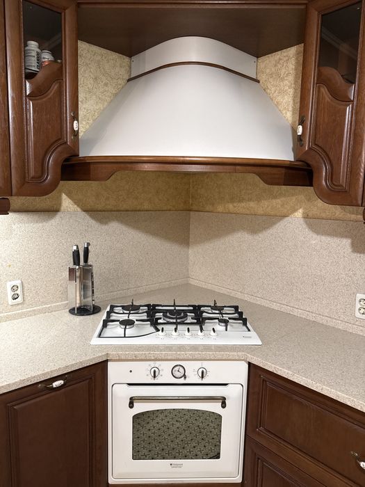 Продам кухонный гарнитур