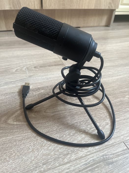 Продам микрофон fifine K669