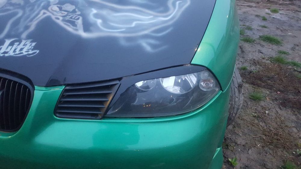 pleoape seat ibiza pentru faruri
