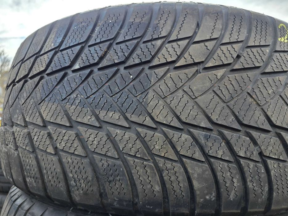 4бр Зимни гуми 255 50 20 - Bridgestone