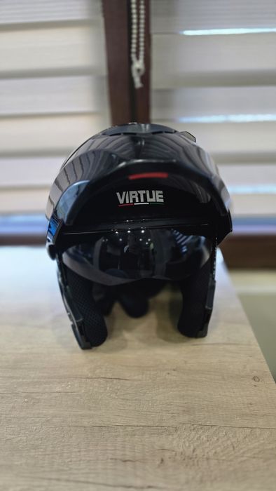 Модулна каска за скутер/тротинетка