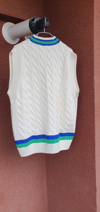 vând vestă LACOSTE