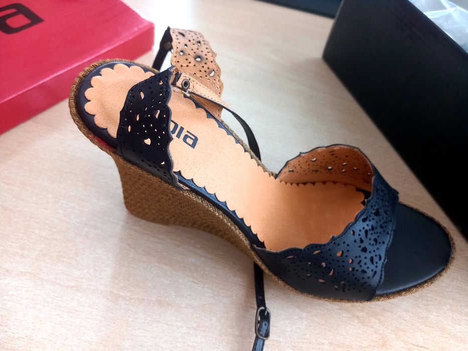 Нови обувки размер 38