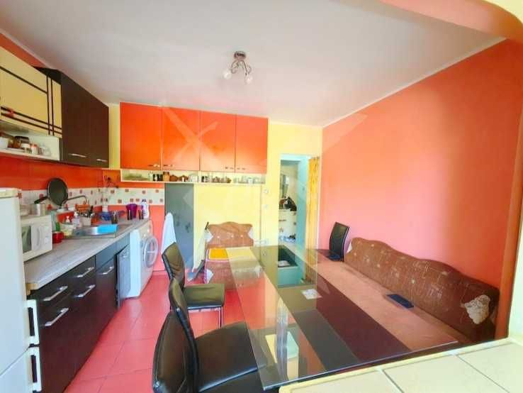 Продава се Многостаен апартамент в Бургас, Изгрев - 75 кв.м за 2000 €/кв.м - Снимка #5