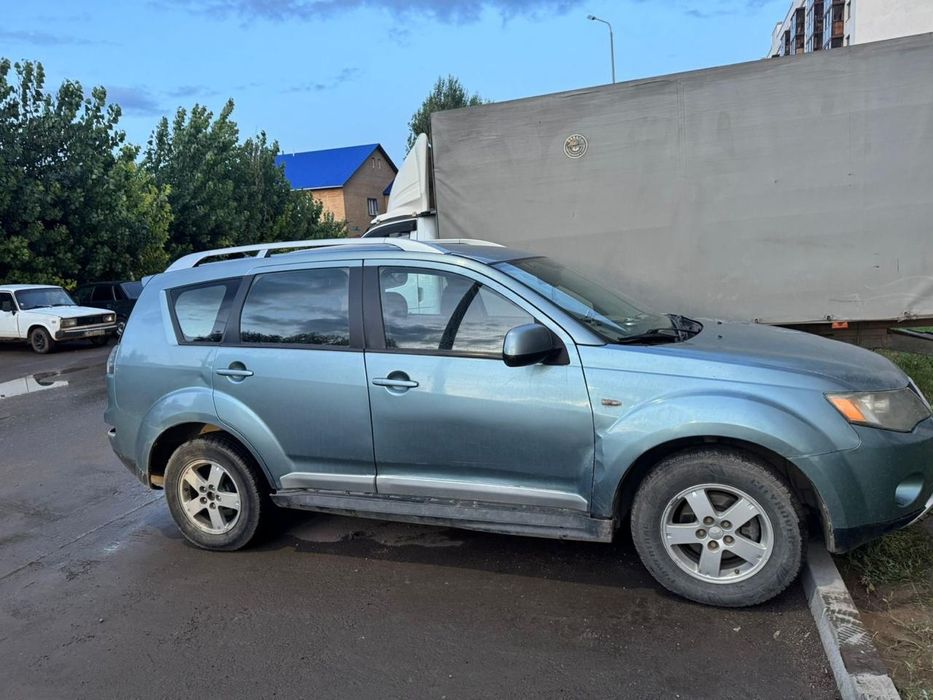 Mitsubishi outlander 2 поколение