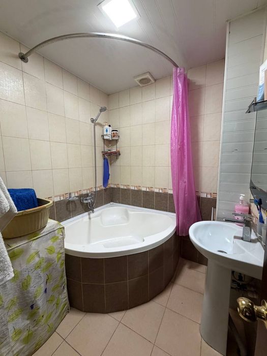 Продаётся просторная 3-комнатная квартира в Чиланзар‑1, улица Арнасай