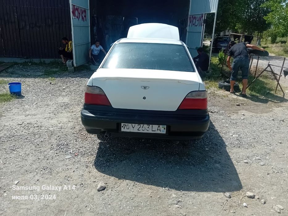 Neksya sons srochni sotiladi