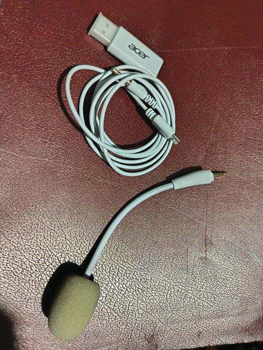 Aser OHR303, Наушники