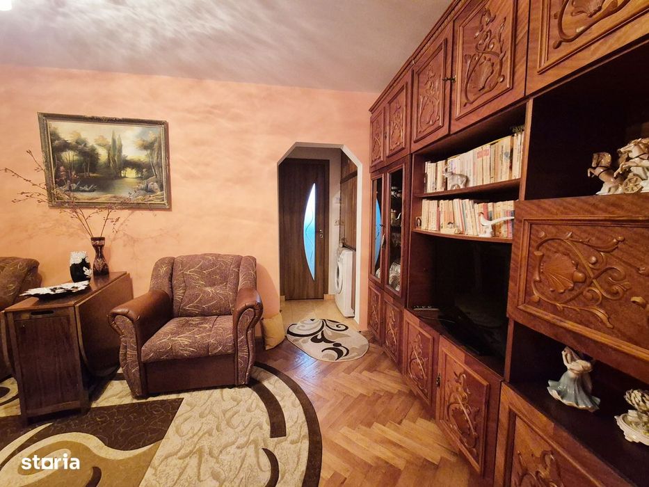 Apartament cu 2 camere, etaj 3, zona Darmanesti