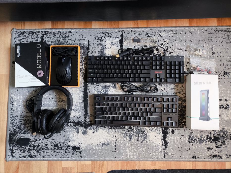 Tastatura, Mouse, Casti, Suport GPU